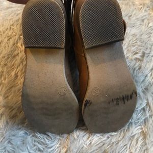 Mossimo Supply Co. Shoes - Mossimo Supply Co. Brown Ankle Boots Mossimo Supply Co. Shoes - Mossimo Supply Co. Brown Ankle Boots